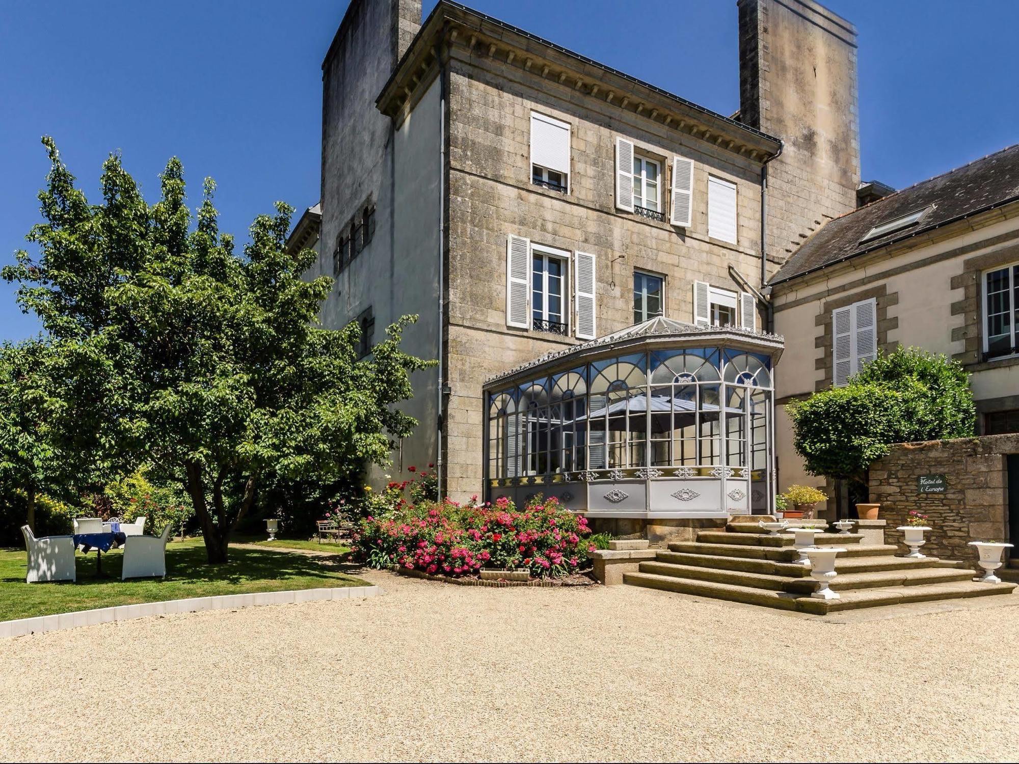 Logis Hotel L'europe Pontivy Extérieur photo